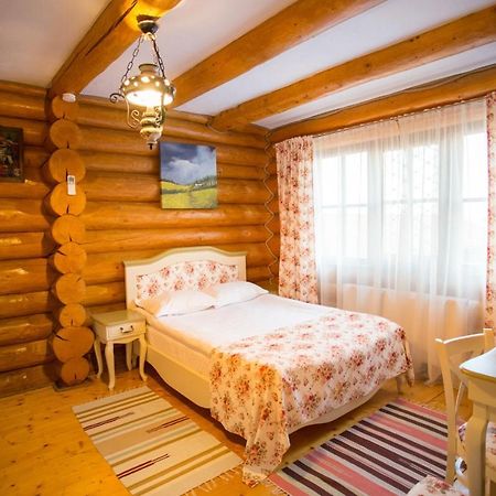 Conacul Maria Theresa Orlat Экстерьер фото